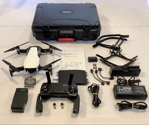 DJI Mavic Air Combo Fly More Set Blanco Con Batería y Estuche Excelente Estado - Imagen 1 de 24