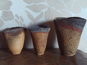 3 très anciens petits pots en grès - Picture 1 of 8