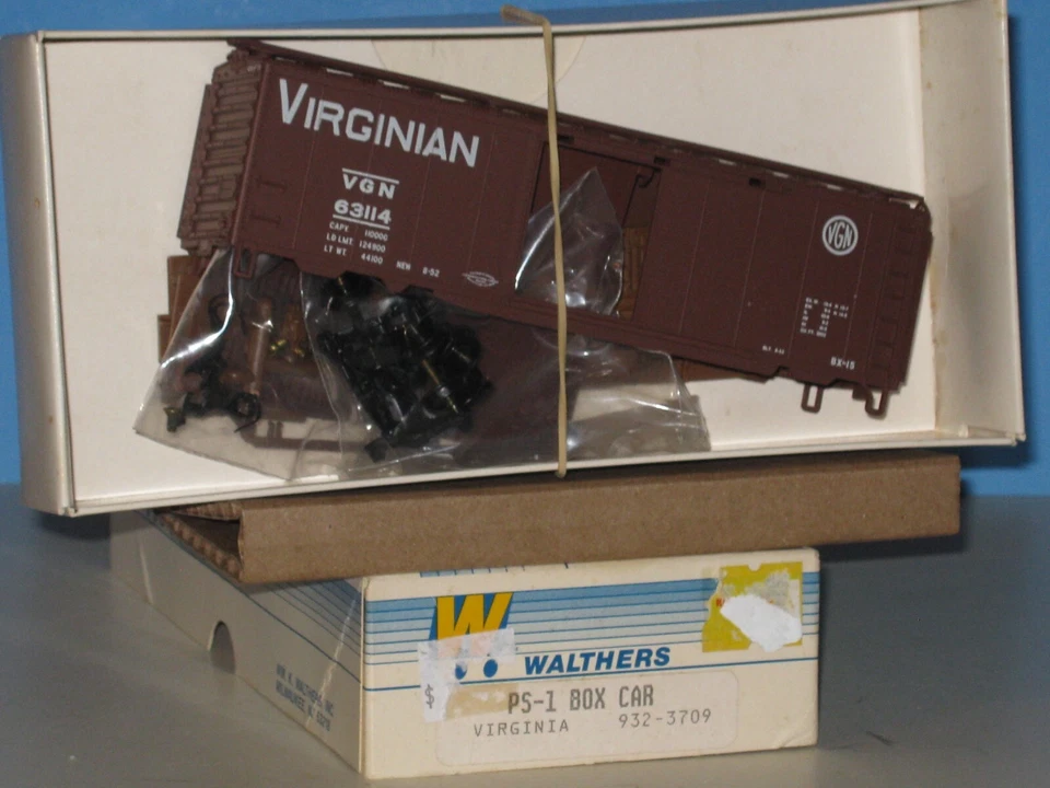 Walthers HO 40' PS-1 Box Car Kit, Virginian, #63114 - Image 1 of 1
