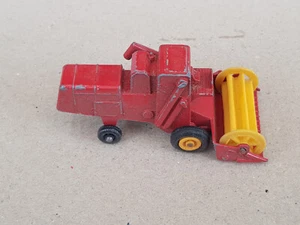 Matchbox 1-75: RW-65 Claas Combine Harvester rot - Bild 1 von 5