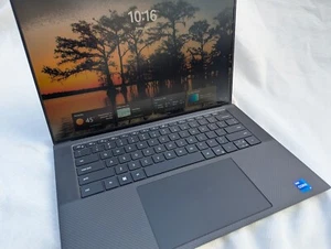 Dell XPS 15 9520 FHD+ 2.3 GHz i7-12700H 32GB 1TB SSD RTX 3050 Ti - Picture 1 of 16