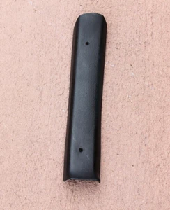 Ford Mustang II 1974-1978 negro izquierdo (conductor) moldeado pilar B ~ OEM 74-78 - Imagen 1 de 7