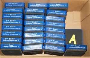 Juego de 26 troqueles artesanales Sizzix Lollipop estuche superior azul envío rápido artesanía - Imagen 1 de 2