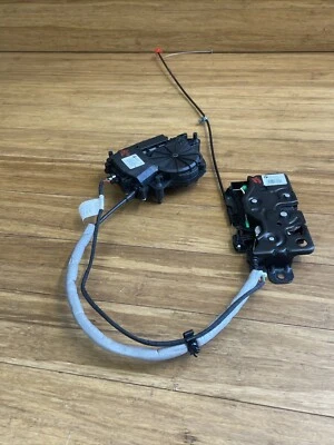 Actuador eléctrico de bloqueo de maletero trasero OEM BMW 530I 540I M5 F90 G30 2017-2022 Foto 1 de 4