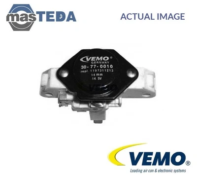 V30-77-0010 ALTERNATOR REGULATOR VEMO NEW OE REPLACEMENT - Image 1 of 4