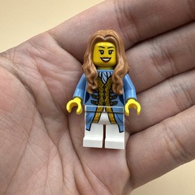 LEGO Pirates III Bluecoat Governor's Daughter Minifigure 70412 Imperial Soldier