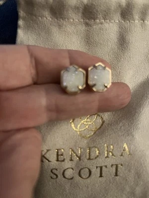 KENDRA SCOTT LOGAN White Iridescent Drusy  GOLD TONE Post EARRINGS 1/2” - Image 1 of 4