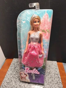 Barbie Princesa Fiesta Muñeca Rosa Brillo Vestido R6390 R6391. Año 2009. - Imagen 1 de 9