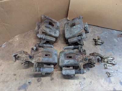 Juego de 4 pinzas y pastillas de freno delanteras traseras izquierda derecha Mazda RX8 2004-2008 Foto 1 de 4