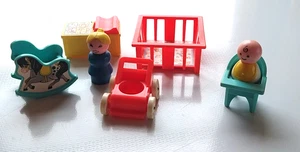 Vintage 1972 Fisher Price Little People Play Family #761 Kinderzimmer Babyzimmer Set - Bild 1 von 10