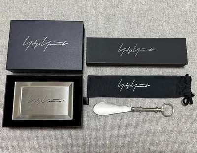 Nuevo Juego de Bandeja y Cuerno para Zapatos Yohji Yamamoto Novedad de Japón Foto 1 de 3