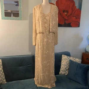 Montage Collection Mon Cheri Maxikleid & Weste beige bestickt Perlen Gr. 16 - Bild 1 von 12