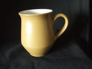 Taza de café vintage Denby Pottery gres oda amarillo mostaza - Imagen 1 de 4