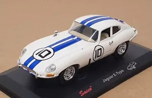 Saico Scala 1/32 TY3880 - Auto da corsa Jaguar E-Type #10 - Strisce Bianco/Blu - Foto 1 di 5