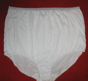 SEARS - SIZE 10 - WHITE - POLY BLEND PANTY BRIEF 10" SIDES - Picture 1 of 2