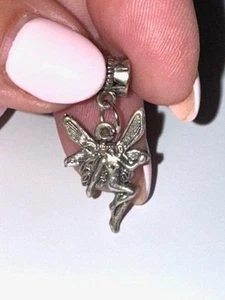Fee Charm Anhänger Hexe Nachlass BRINGE SCHUTZ VERBINDEN MIT GEKREUZTEN ENGELN - Bild 1 von 2