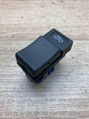 6849406   Air circulation switch Fits for Volvo S40, V40 - Image 1 of 4