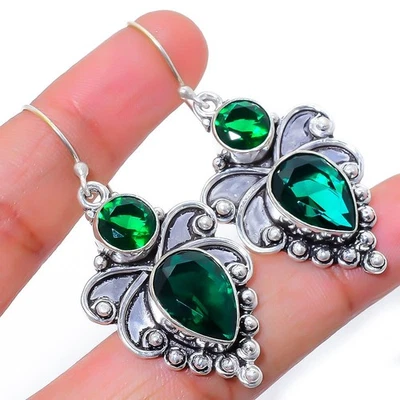 Pendiente de joyería plateado con piedras preciosas de diopsido cromado 2,1" S1952 Foto 1 de 4
