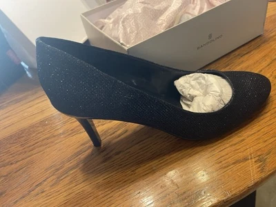 NOVO! Sapatos de Salto Feminino Bandolino Cait 2 Tamanho 10 M, Tecido Azul Escuro - Imagem 1 de 4