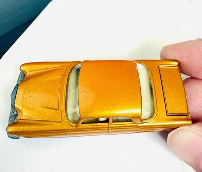 MATCHBOX Superfast 46A Mercedes 300 SE Gold / Cast Door /  Unpainted Base 300SE - Image 1 of 4