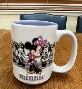 Disney Parks Disneyland Resort Minnie Mouse 3D Kaffeebecher Tasse weiß/lila - Bild 1 von 7