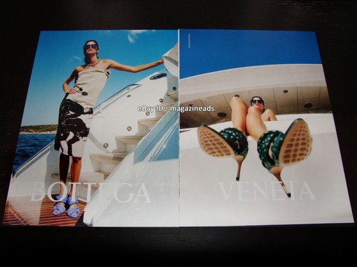 BOTTEGA VENETA ANNUNCIO STAMPA 2 pagine primavera 2020 MICA ARGANARAZ gambe caviglie piedi