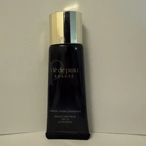 New CLE DE PEAU BEAUTE RADIANT CREAM FOUNDATION SPF 24 WB20 21ml/ .87OZ WB 20 - Picture 1 of 4