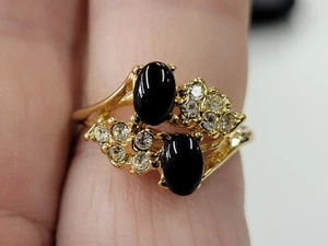 Vintage Signed SETA Black Glass Clear Rhinestone Gold Tone Ladies Ring Size 6 - Picture 1 of 7