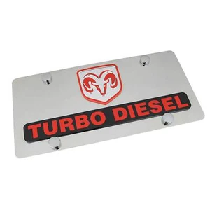 Matrícula Dodge Ram Doble Logo Turbo Diesel (Rojo sobre Cromo) - Imagen 1 de 4
