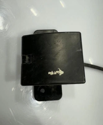 Cable de liberación de capó Chevy Express/GMC SAVANA 1996-2002 P/N 15153548 OEM Foto 1 de 4