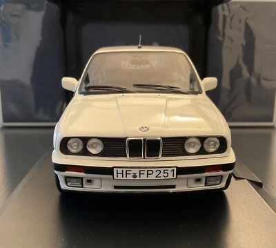 BMW 325i Touring 1991 1/18 Norev - Immagine 1 di 4