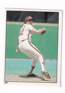Steve Carlton 1981 Topps MLB Sticker Card # 29 Phillies