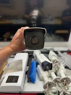 2MP Outdoor Network License Plate Recognition Bullet Camera with 8 to 32mm lens. - Image 1 of 2