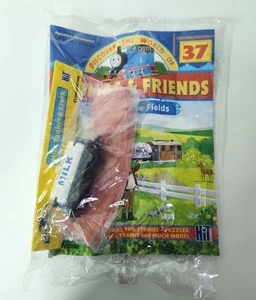 Thomas & Friends DeAgostini Magazine No. 37 Milk Tanker and Track, 2004, NEW - Imagen 1 de 2