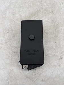 97-04 Chevy Corvette C5 Under-Dash Fuse Relay Box Block Center OEM 12193836 0748 - Picture 1 of 7