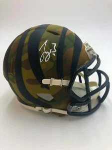 Cincinnati Bengals JOE BURROW SIGNIERT NFL Mini Helm "CAMO" (Fanatics Authentic) - Bild 1 von 4