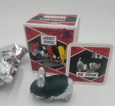 MARVEL LABBIT DR. DOOM 2.5" SERIE 1 KIDROBOT FIGURA VINILO FRANK KOZIK Foto 1 de 4