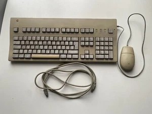 Vintage 1995 Apple Extended Keyboard II - M3501 With Bus Mouse II M2706 - Picture 1 of 6