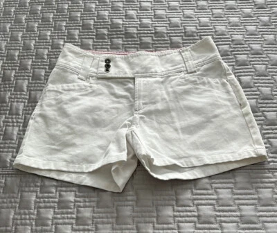 Pantalones cortos de mezclilla Tommy Hilfiger blancos Foto 1 de 4