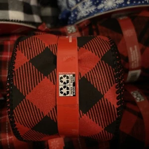 Red & Black Buffalo Check Wired Edge Ribbon 2.5" x 25 Feet - Picture 1 of 1