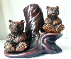 Vtg Bear Cub Figirines Salt & Pepper Shakers Hollow Tree Stump - Bild 1 von 12