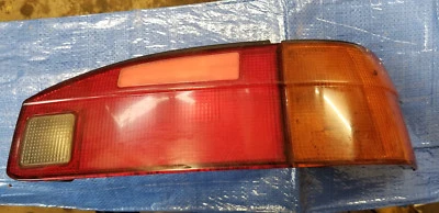 Conjunto de luz trasera derecha Toyota Paseo 1992 1993 1994 1995 usado #33-13003R Foto 1 de 4