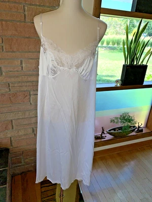 Vassarette 10-805 Slip Completo Talla 44 28/50 Borde de Encaje Blanco Foto 1 de 4