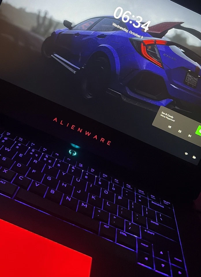 Alienware 15r4 Foto 1 de 4