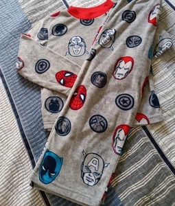 Marvel Heroes Boy's Pajama Set Size 6 Small - Picture 1 of 3