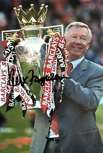 SIR ALEX FERGUSON HAND SIGNED 6X4 MANCHESTER UNITED PHOTO + PROOF - Picture 1 of 1