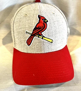 St. Louis Cardinals New Era Gray Small-Medium 39THIRTY  Men's Ball Cap Hat MLB - Picture 1 of 6