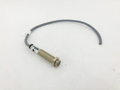 Balluff BOS 12M-P0-1YA-B0-C Photoelectric Sensor 10-30VDC 100mm Range - Image 1 of 4