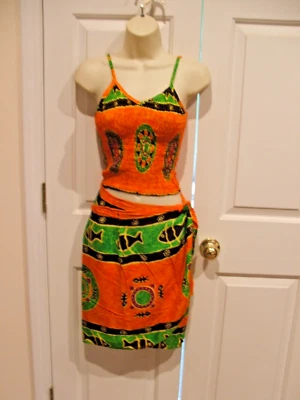 new in pkg 2 pc print  beach top and Wrap Skirt swimuit Coverup small 4/6 - Image 1 of 3