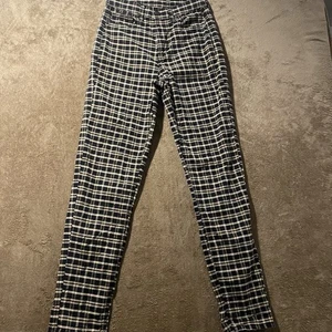 American Eagle Hose Damen 4 XL lang kariert schwarz hellbraun hoher Bund gerades Bein grung - Bild 1 von 8